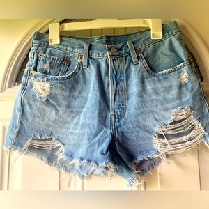 Levi 501 Jean Shorts